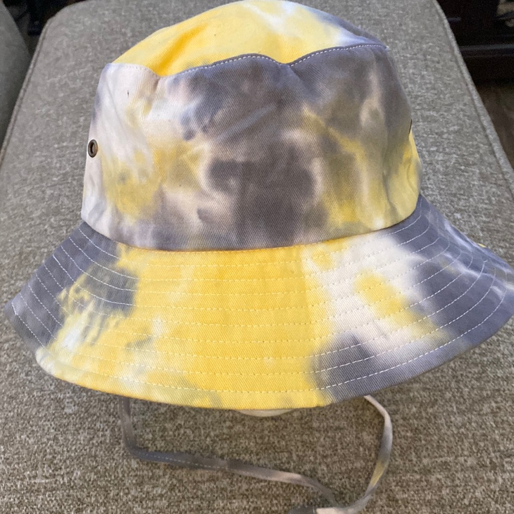NWT Camptrace Unisex Tie Dye Bucket Hat
